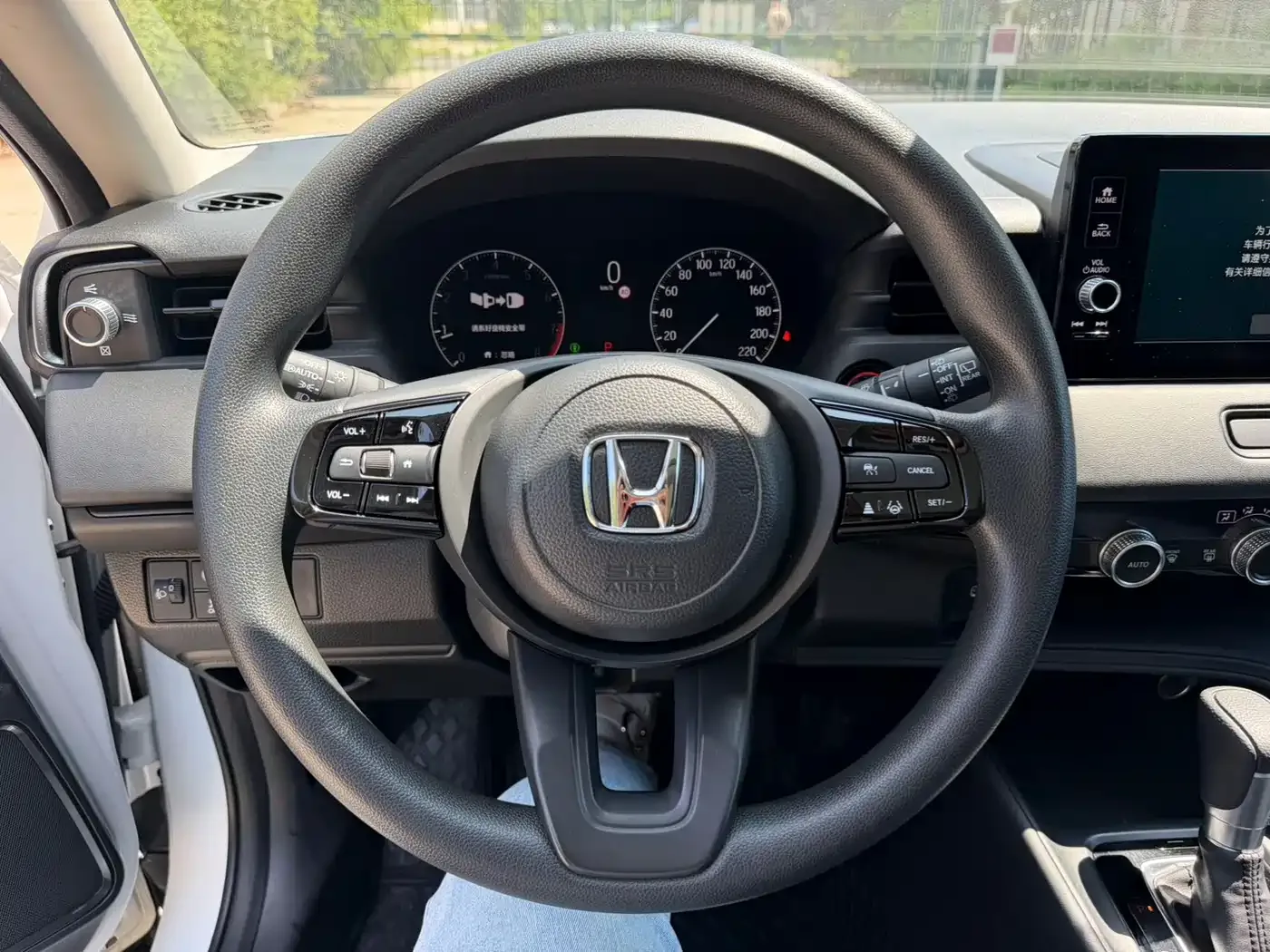 Honda Vezel 2023 1.5L CVT Technology Edition — Фото автомобиля 17