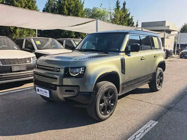 Фотография автомобиля — Land Rover Defender
