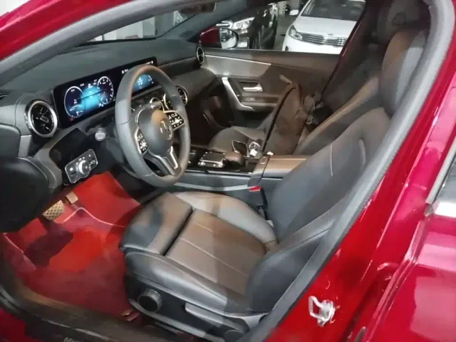 Mercedes-Benz A-Class — Фото автомобиля 14