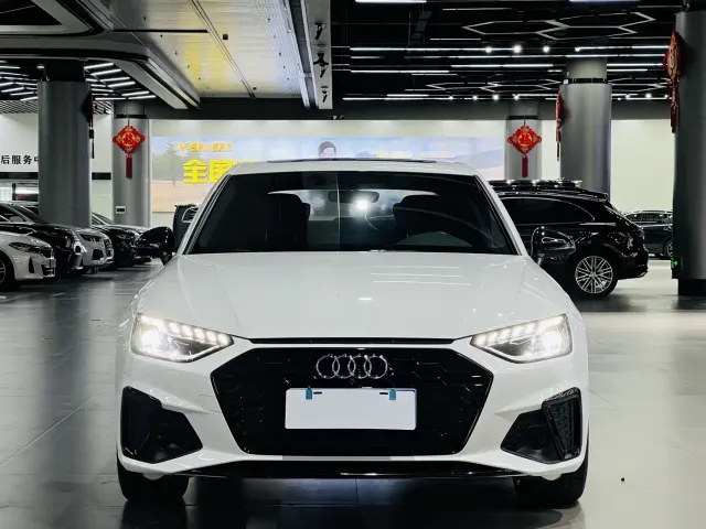 Audi A4L — Фото автомобиля 2