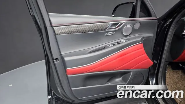 Genesis GV80 — Фото автомобиля 18