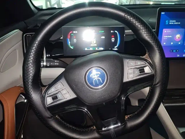 BYD Song Pro — Фото автомобиля 10