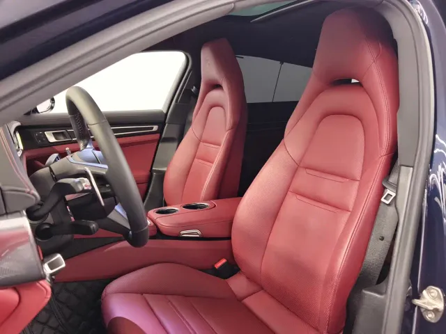 Porsche Panamera — Фото автомобиля 14