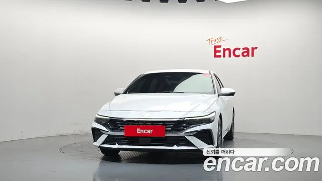 Hyundai Avante — Фото автомобиля 3