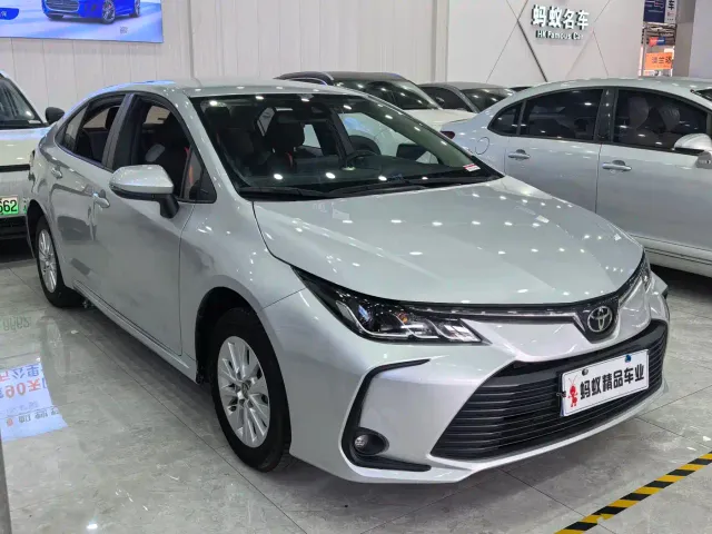 Toyota Corolla — Фото автомобиля 3