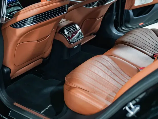 Mercedes-Benz S-Class — Фото автомобиля 20