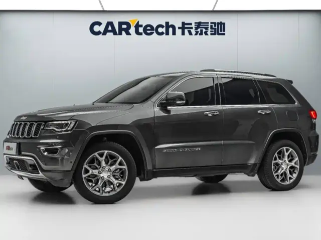 Фотография автомобиля — Jeep Grand Cherokee