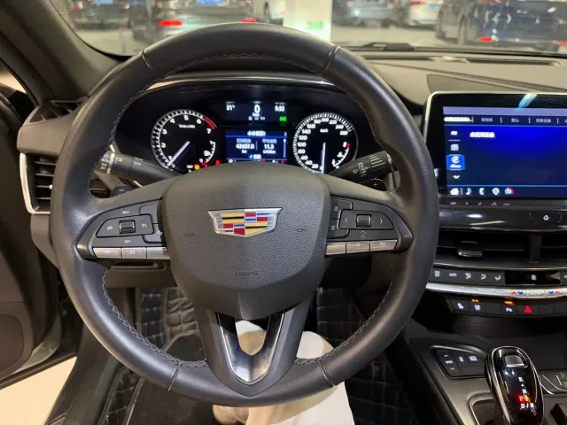 Cadillac CT5 — Фото автомобиля 11