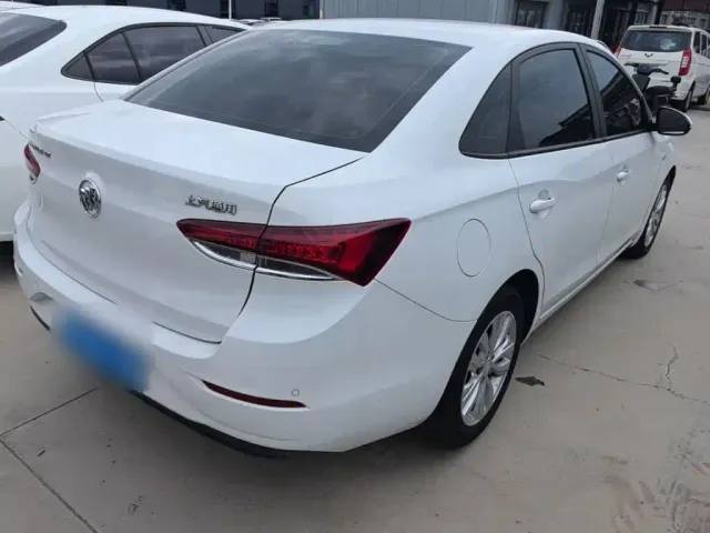 Buick Excelle — Фото автомобиля 6