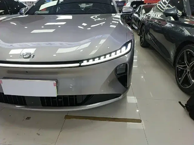 Changan Qiyuan A07 — Фото автомобиля 17