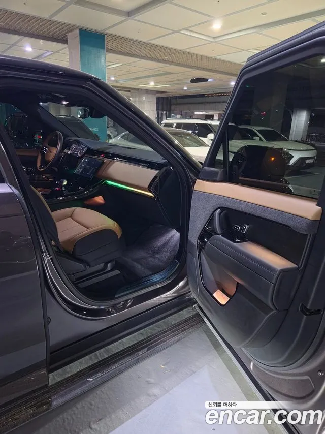 Land Rover Range Rover Sport — Фото автомобиля 15