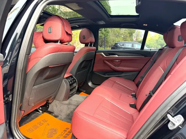 BMW 5 Series — Фото автомобиля 4