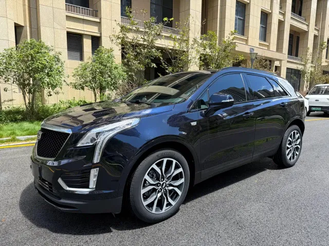 Фотография автомобиля — Cadillac XT5