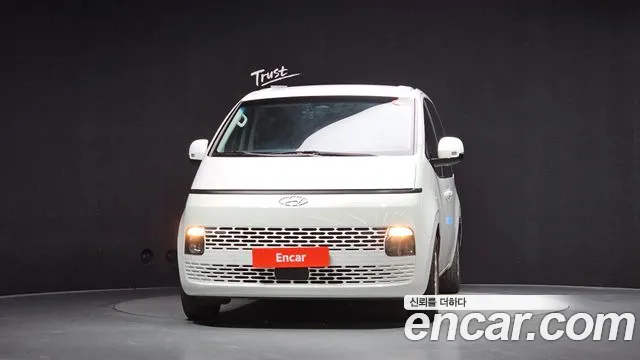 Hyundai Staria — Фото автомобиля 3