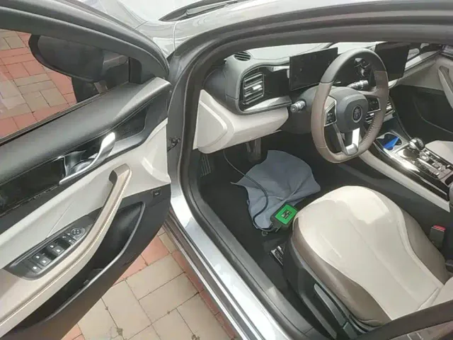 BYD Qin PLUS — Фото автомобиля 15