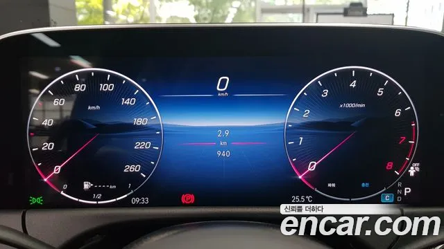 Mercedes-Benz E-Class — Фото автомобиля 15