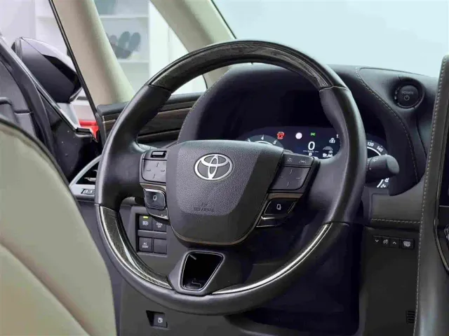 Toyota Alphard — Фото автомобиля 13