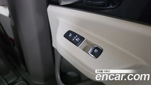Kia Carnival Generation 4 — Фото автомобиля 19