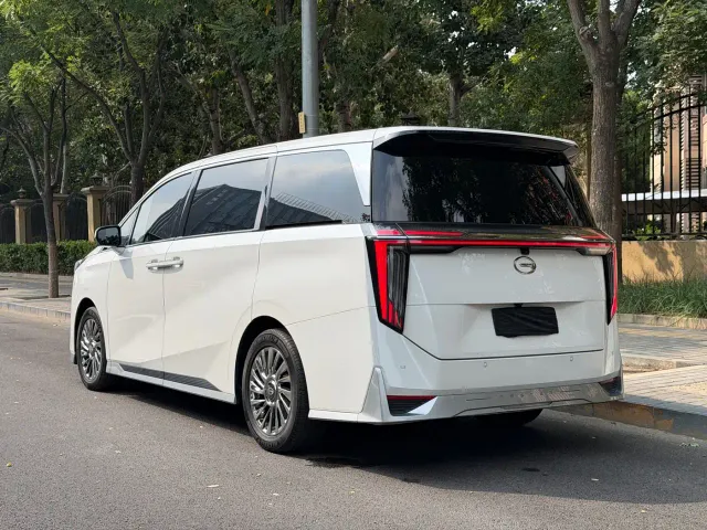 GAC Trumpchi M8 — Фото автомобиля 5