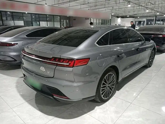 BYD Han — Фото автомобиля 6