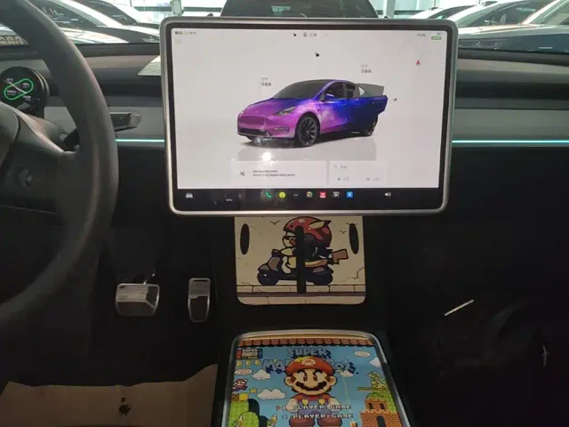 Tesla Model Y — Фото автомобиля 12