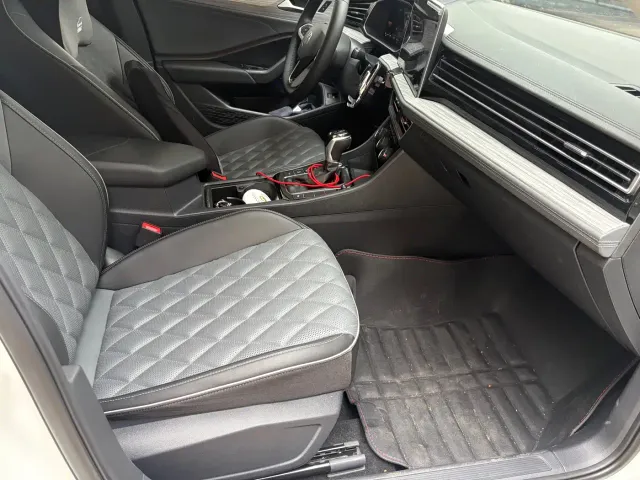 Volkswagen Sagitar — Фото автомобиля 9