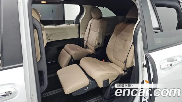 Toyota Sienna 4th Gen — Фото автомобиля 18