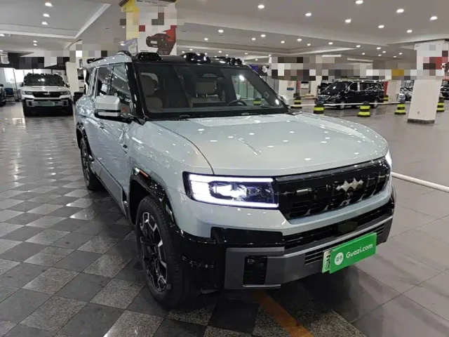 BYD FangChengBao Leopard 8 — Фото автомобиля 3