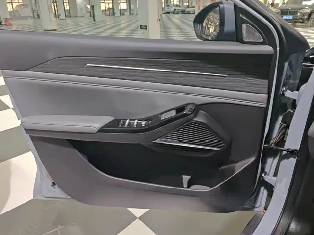 Geely Galaxy L6 — Фото автомобиля 7