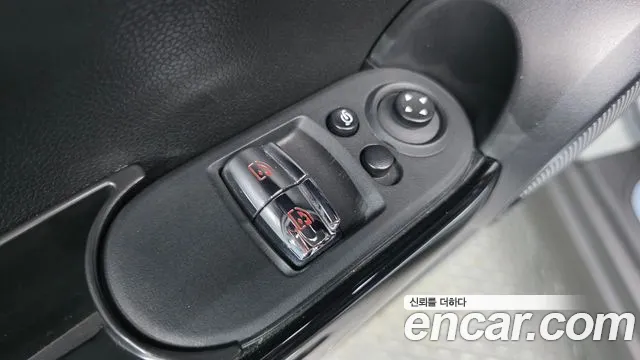 Mini Cooper Cooper Classic Plus — Фото автомобиля 11