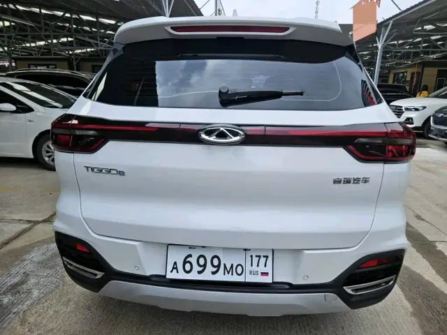 Chery Tiggo 8 — Фото автомобиля 7