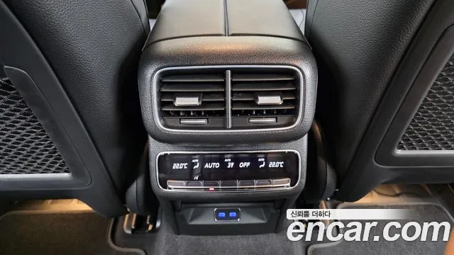 Mercedes-Benz GLE-Class — Фото автомобиля 29