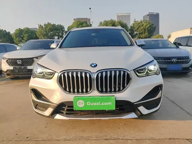 BMW X1 — Фото автомобиля 2