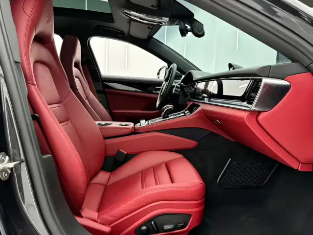 Porsche Panamera — Фото автомобиля 10