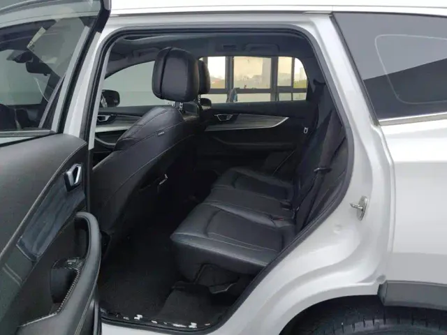 Chery Tiggo 8 PLUS — Фото автомобиля 11