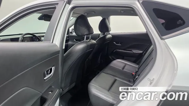 Hyundai Kona — Фото автомобиля 17
