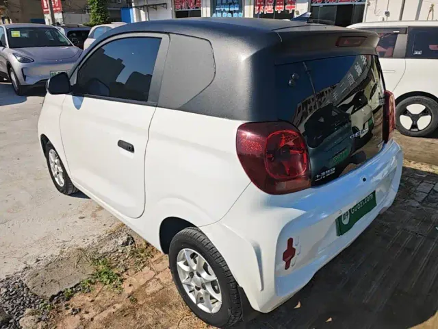 Roewe Clever — Фото автомобиля 4