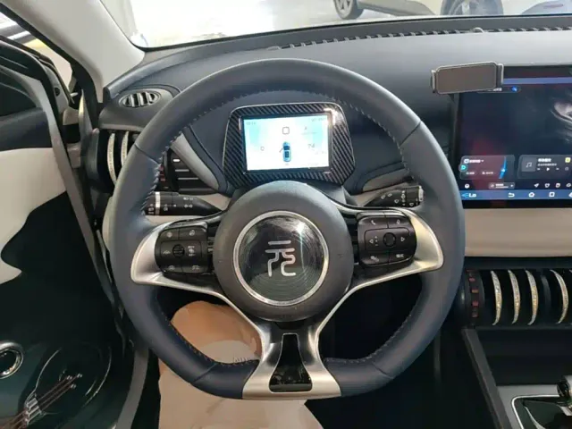 BYD Yuan PLUS — Фото автомобиля 10