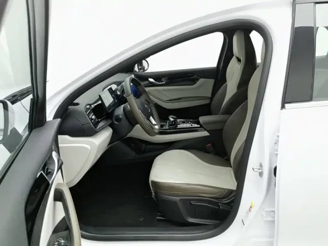 BYD Qin PLUS — Фото автомобиля 10