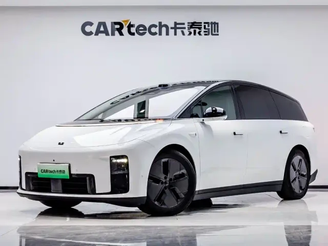 Фотография автомобиля — Li Auto i8