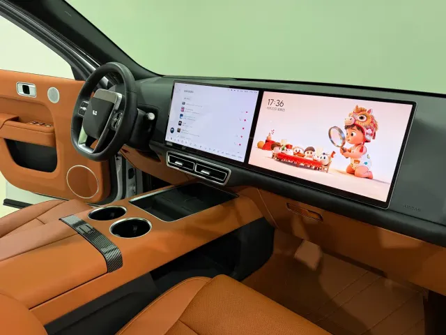 Li Auto L8 — Фото автомобиля 12