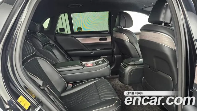 Genesis G90 Бензин 3.5 турбо AWD — Фото автомобиля 12