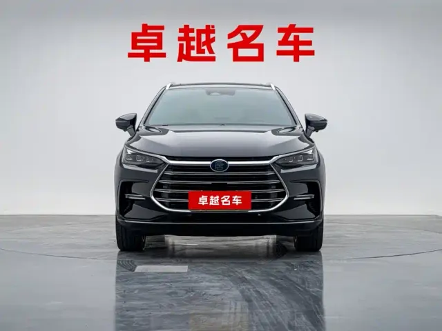 BYD Tang — Фото автомобиля 6