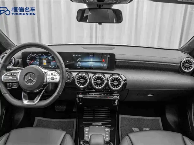 Mercedes-Benz A-Class — Фото автомобиля 13