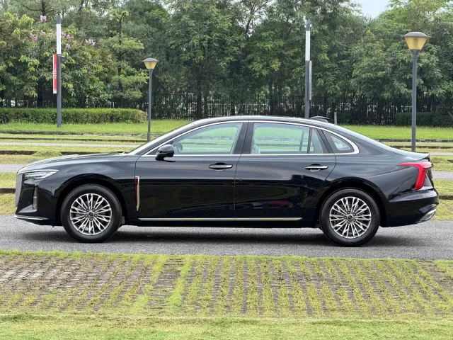 Hongqi H5 — Фото автомобиля 5