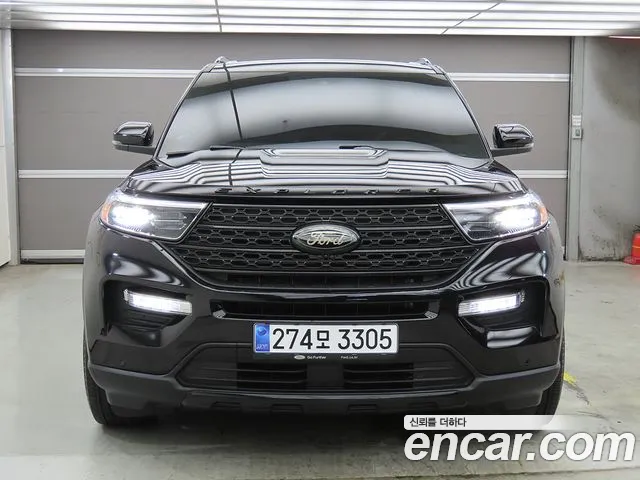 Ford Explorer — Фото автомобиля 2