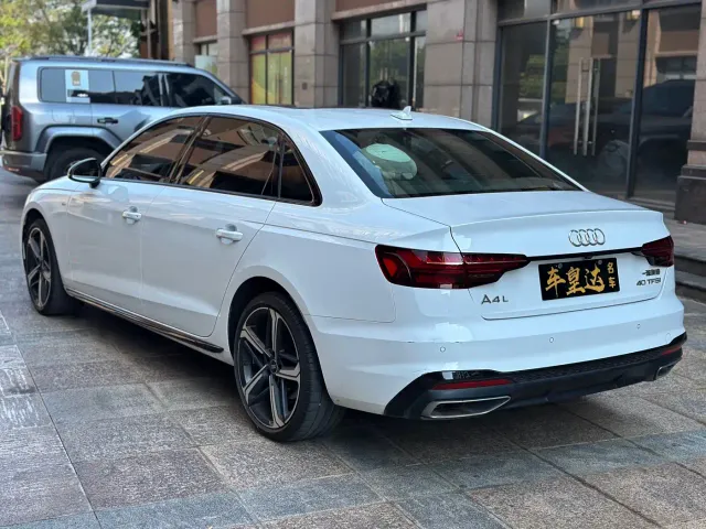 Audi A4L — Фото автомобиля 23