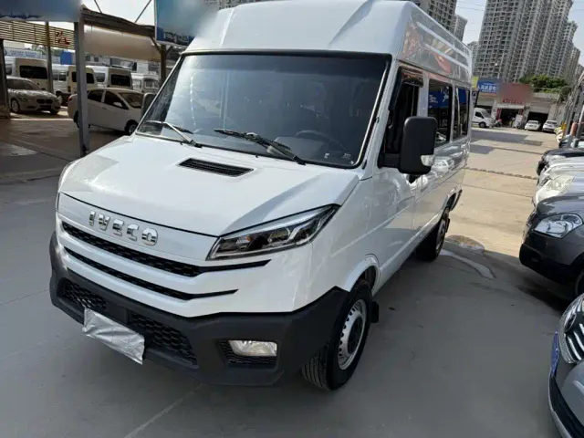 Фотография автомобиля — Iveco Daily