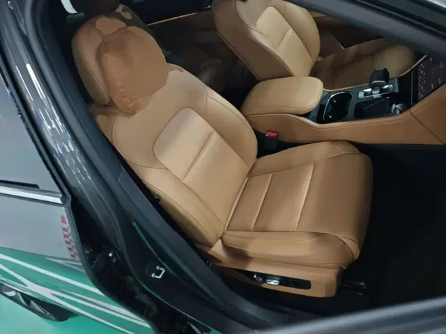 Li Auto ONE — Фото автомобиля 24
