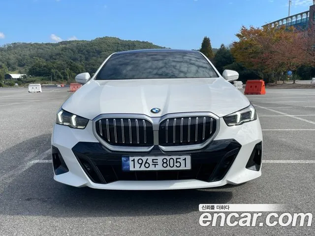 BMW 5 Series — Фото автомобиля 2